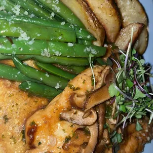 Pollo al Marsala: Chicken Breast, Mushrooms, Marsala Wine Sauce, House Vegetables