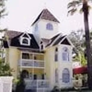 The Victorian Gold Bed and Breakfast