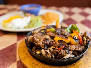 Los Gallos Taco House