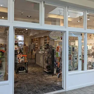Paperie at Kahala Mall!