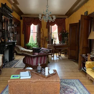 Parlor, dining room, plant room, stairwell