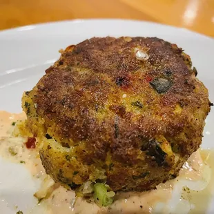 Crab cake, more like crab dressing