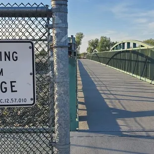 The bridge over the river