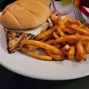Grilled Chicken Club