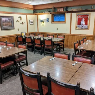 Supper club seating