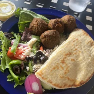 Falafel platter