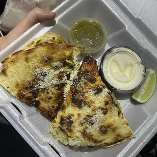 Quesadilla Chicken Tinga