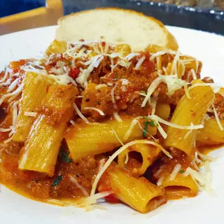 Rigatoni Bolognese