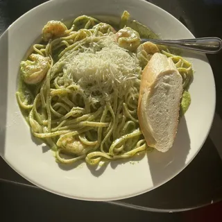 Linguine Pesto