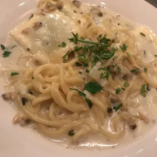 1/2 Spaghetti and 1/2 Ravioli