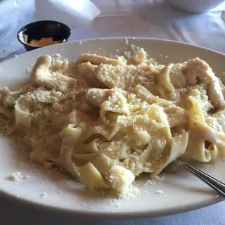 Chicken Fettuccine Alfredo