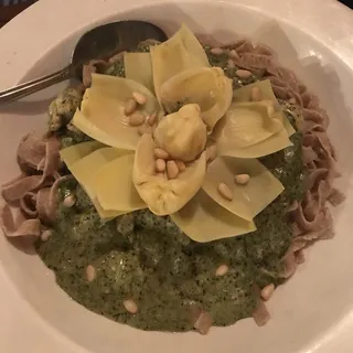 Fresh Basil Pesto Cream