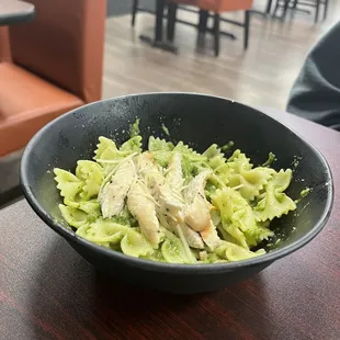 Bow tie pasta, pasta sauce, grilled chicken