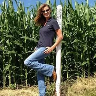 Cindy L.