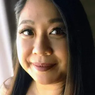 Cassey-Dee R.