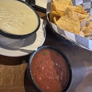 queso &amp; salsa