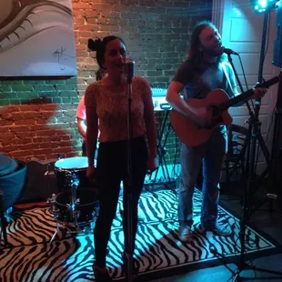 Server Gina has some smooth tunes on her off time !!!