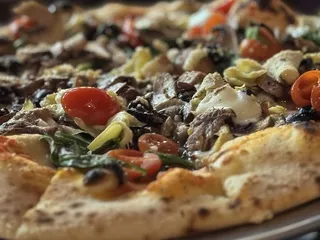 V Pizza - Gainesville