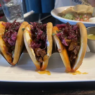 Bao bun Taco Pastor