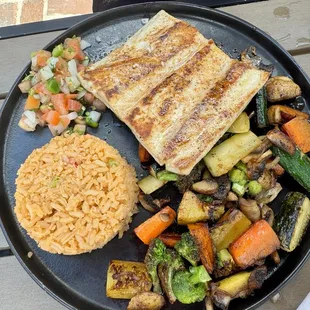 Mahi mahi and veggies- fantastic!