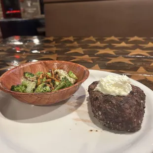 Filet Mignon/Mixed Veggies