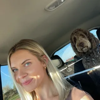 Eva S.