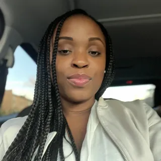 Chantelle W.
