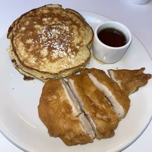Smashed crispy chicken and ricotta pancake's