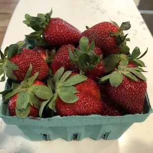 You know it's spring when the Peach Stand gets their strawberries in!