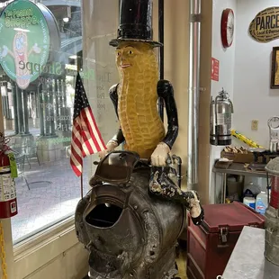 Old peanut roaster (still) used to this day!