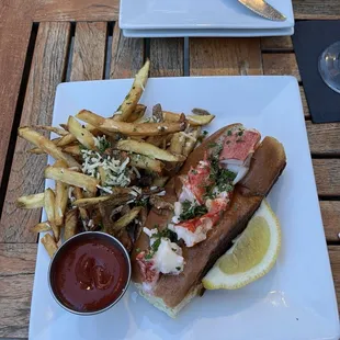 Warm lobster roll &amp; truffle frites