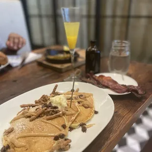 Pancakes with dark chocolate and pretzels