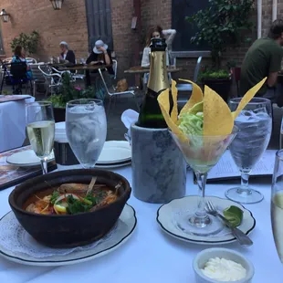 Nice place to eat outside