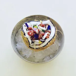 Coconut Tuna Poke Bowl 
Wakame Seaweed Salad, Wild Rice, Pineapple, Scallions