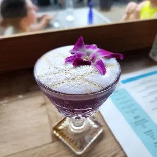 Flour Sour (Bluecoat gin, lavender, honey, lemon, earl grey aromatics)