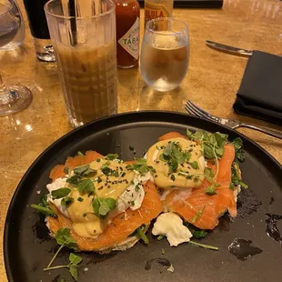 Smoked Salmon Egg Benedict
