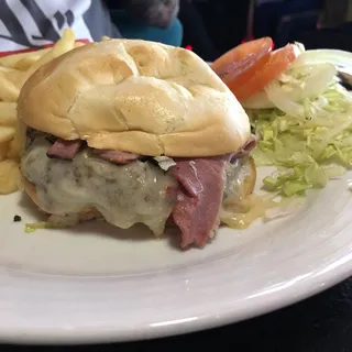 Peppermill Pastrami Burger