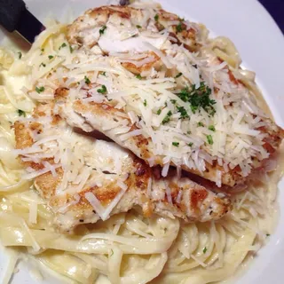 Fettuccine Alfredo