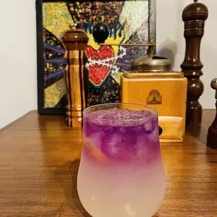 Lady Violet cocktail