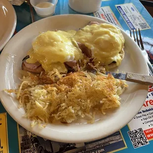 Traditional Eggs Benedict with hash browns. Amazing!!