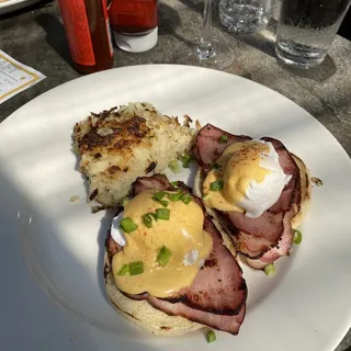 Eggs Benedict