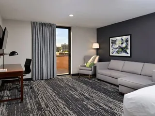 Four Points by Sheraton Omaha Midtown