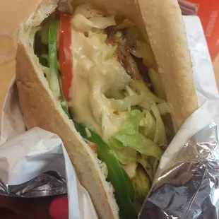 Hummas veggie pita