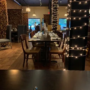 Comphy and cozy and wonderful place to eat