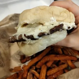 Spinach artichoke cheeseburger - the Burger Week 2023 special! So good!