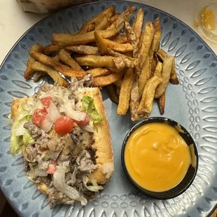 Hoagie cheese fries