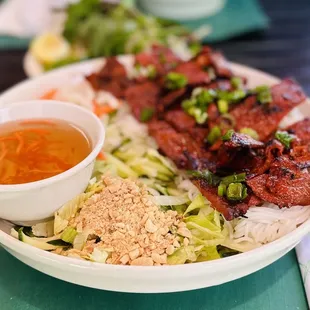 Grilled pork vermicelli