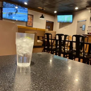 sushi and sashimi, interior