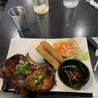 Pork Chop Rice Plate (Com suon heo)