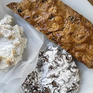Biscotti, Almond &amp; Chocolate Macaroons